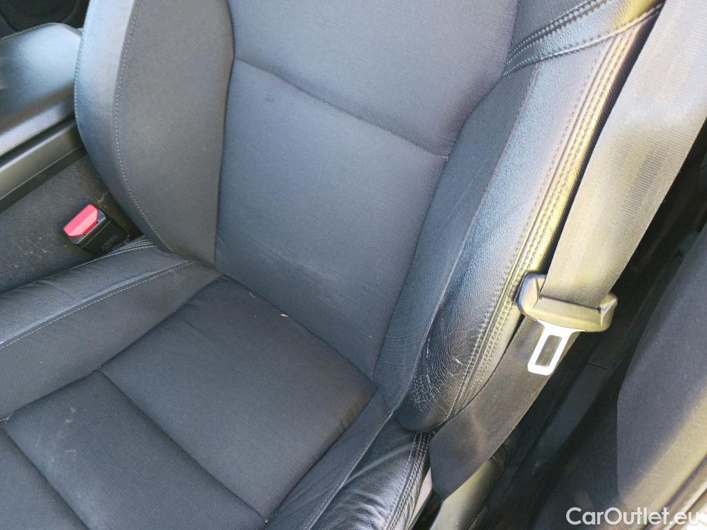  Volvo  XC60 VOLVO  / 2017 / 5P / todoterreno 2.0 B4 D4 AWD Business Plus Auto #22