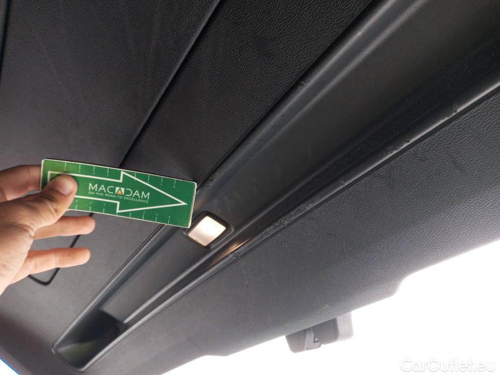 Volvo  XC 40 VOLVO XC40 / 2017 / 5P / todoterreno 1.5 T5 Twin Recharge R-Design Auto #2