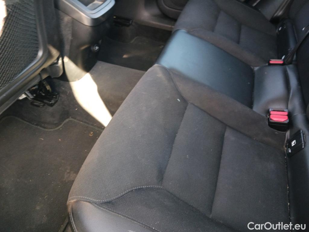  Volvo  XC60 VOLVO  / 2017 / 5P / todoterreno 2.0 B4 D4 AWD Business Plus Auto #8