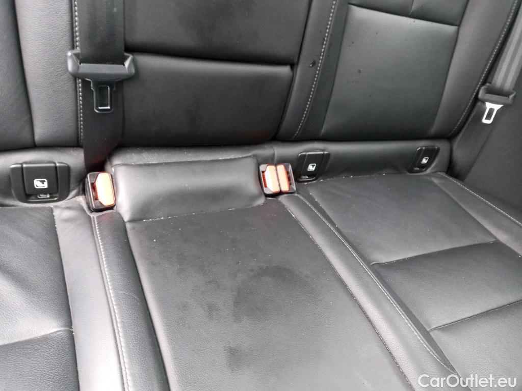 Volvo  XC 40 VOLVO XC40 / 2017 / 5P / todoterreno 1.5 T5 Twin Recharge R-Design Auto #10