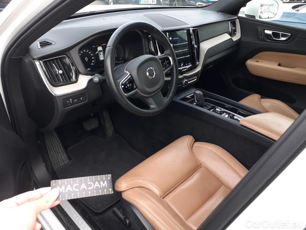  Volvo  XC60 VOLVO  / 2017 / 5P / todoterreno 2.0 T8 AWD Inscription Auto #31
