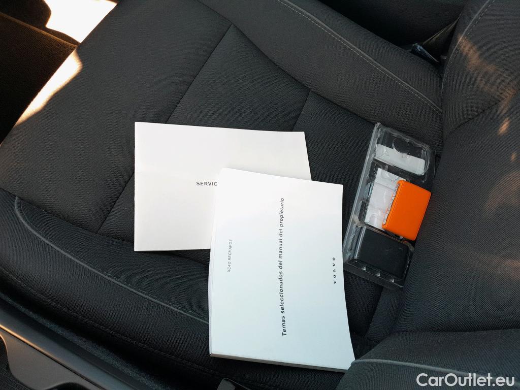 Volvo  XC 40 VOLVO XC40 / 2017 / 5P / todoterreno 1.5 T4 Twin Recharge Inscription Ex Auto #9