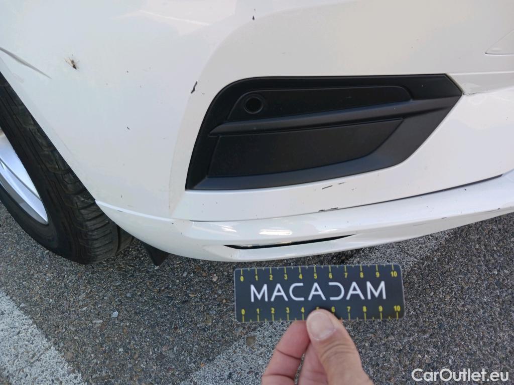  Volvo  XC60 VOLVO  / 2017 / 5P / todoterreno 2.0 B4 D4 AWD Business Plus Auto #17