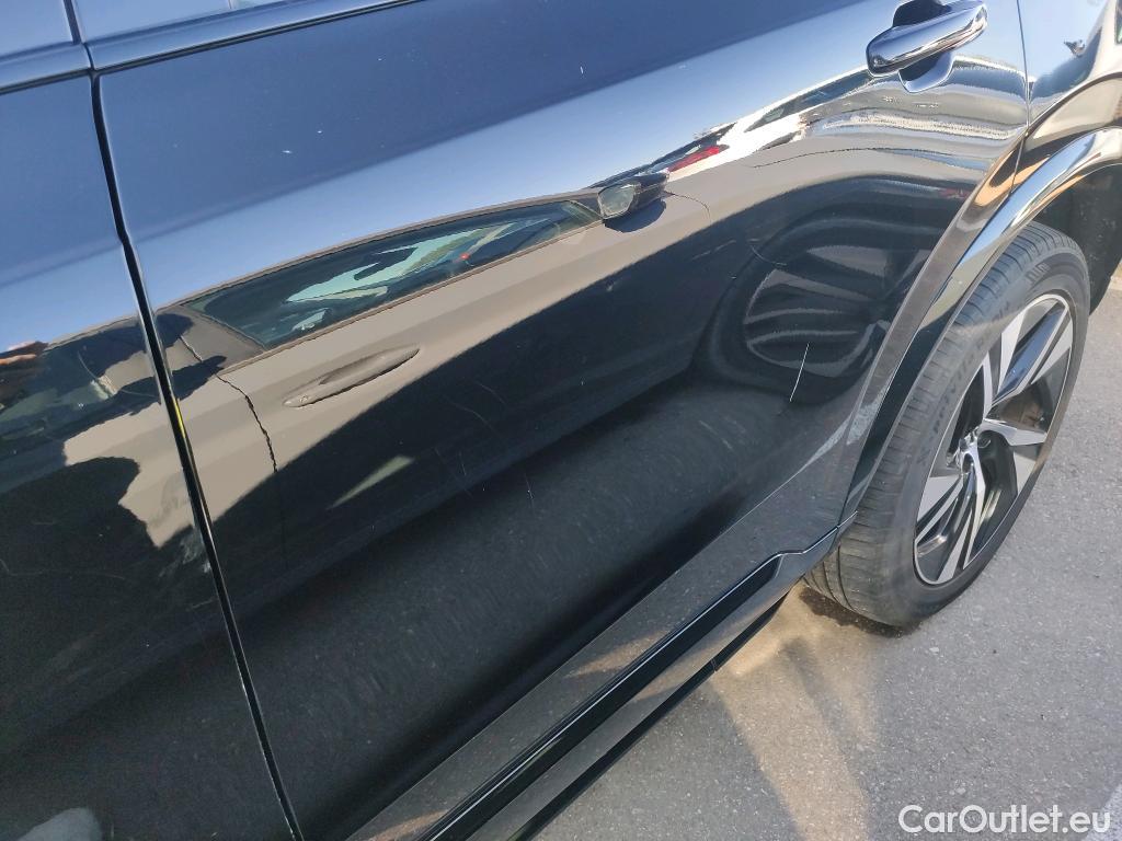 Volvo  XC90 VOLVO  / 2019 / 5P / todoterreno 2.0 B5 D5 AWD R-Design Auto #12