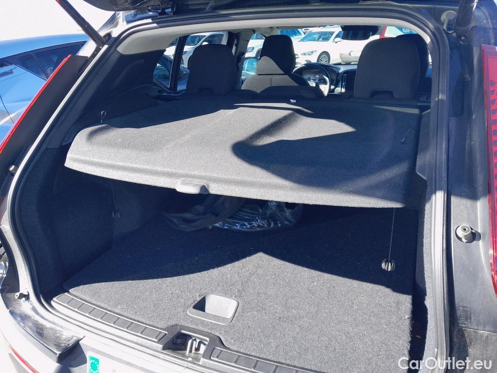 Volvo  XC 40 VOLVO XC40 / 2017 / 5P / todoterreno 1.5 T4 Twin Recharge Inscription Ex Auto #8