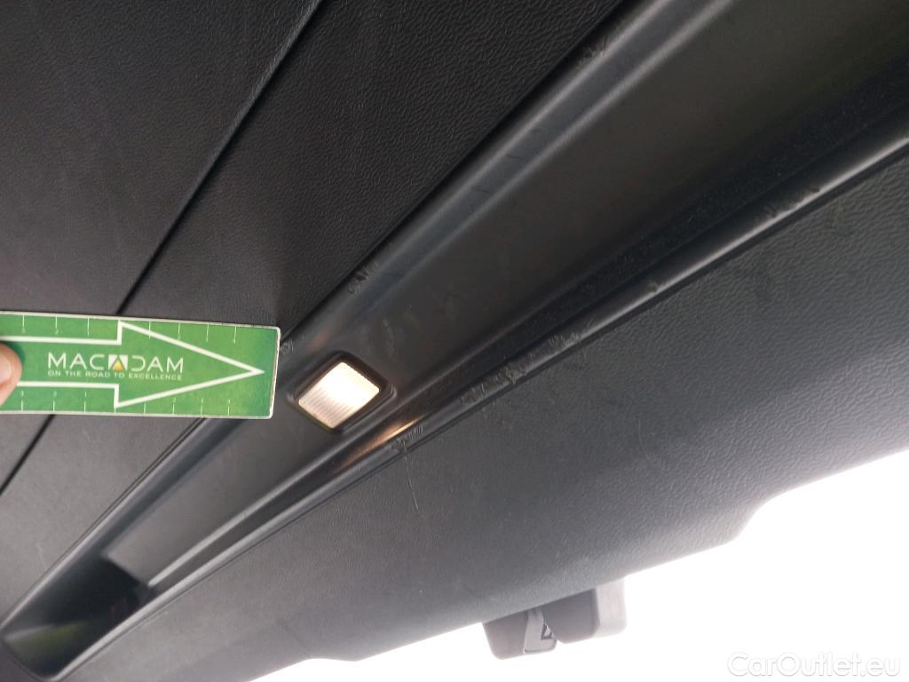 Volvo  XC 40 VOLVO XC40 / 2017 / 5P / todoterreno 1.5 T5 Twin Recharge R-Design Auto #1