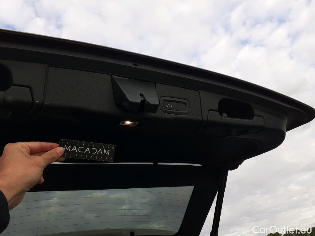  Volvo  XC60 VOLVO  / 2017 / 5P / todoterreno 2.0 T8 AWD Inscription Auto #20