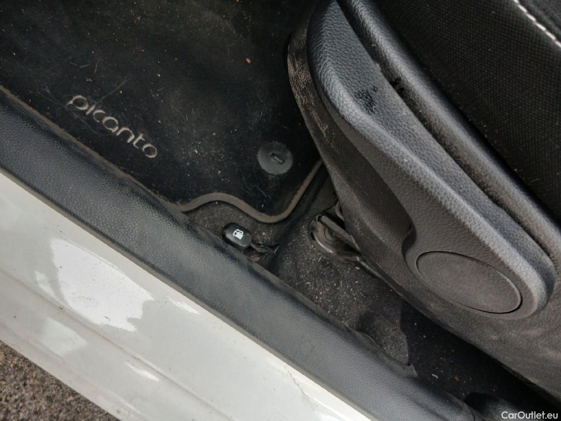  KIA  Picanto KIA  / 2020 / 5P / berlina con portón 1.0 DPi 49kW (67CV) Concept Pack Comfort #2