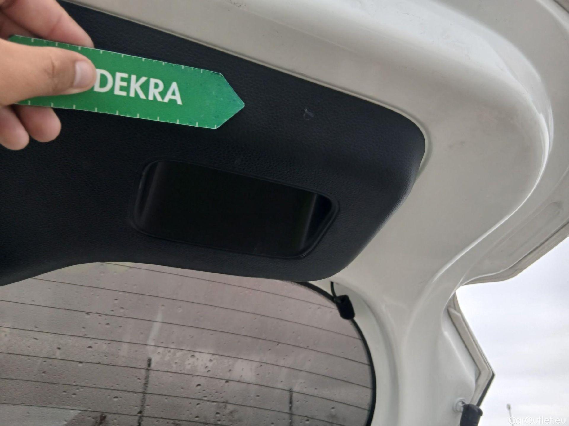  KIA  Picanto KIA  / 2020 / 5P / berlina con portón 1.0 DPi 49kW (67CV) Concept Pack Comfort #7