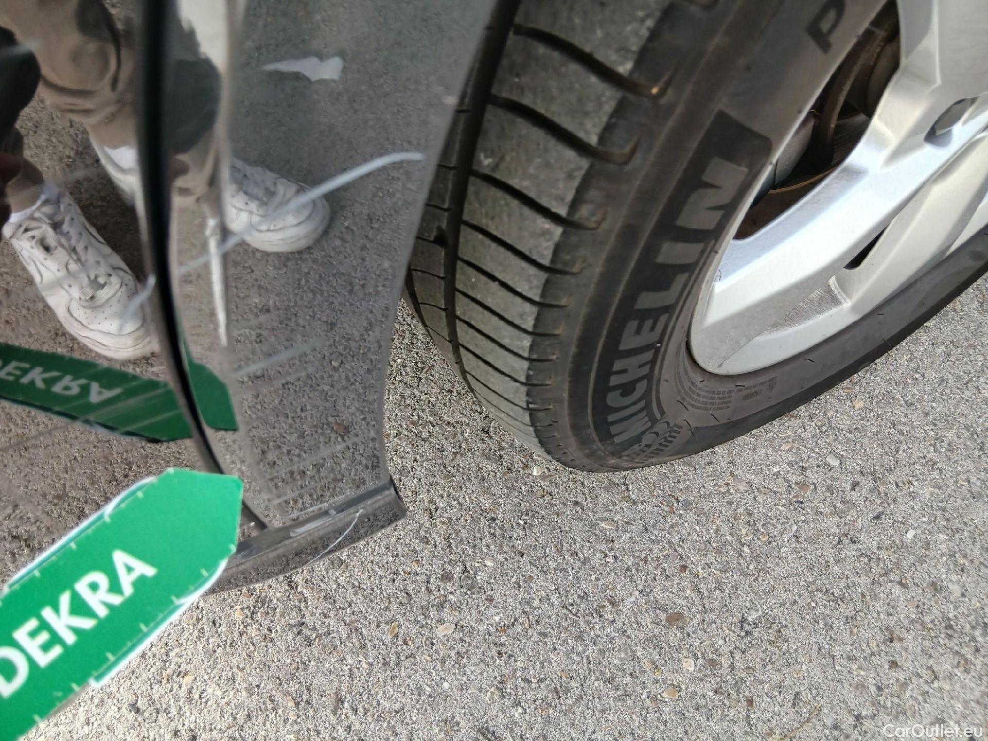  Audi  Q3 AUDI  / 2018 / 5P / todoterreno Advanced 35 TDI 110kW (150CV) S tronic #23