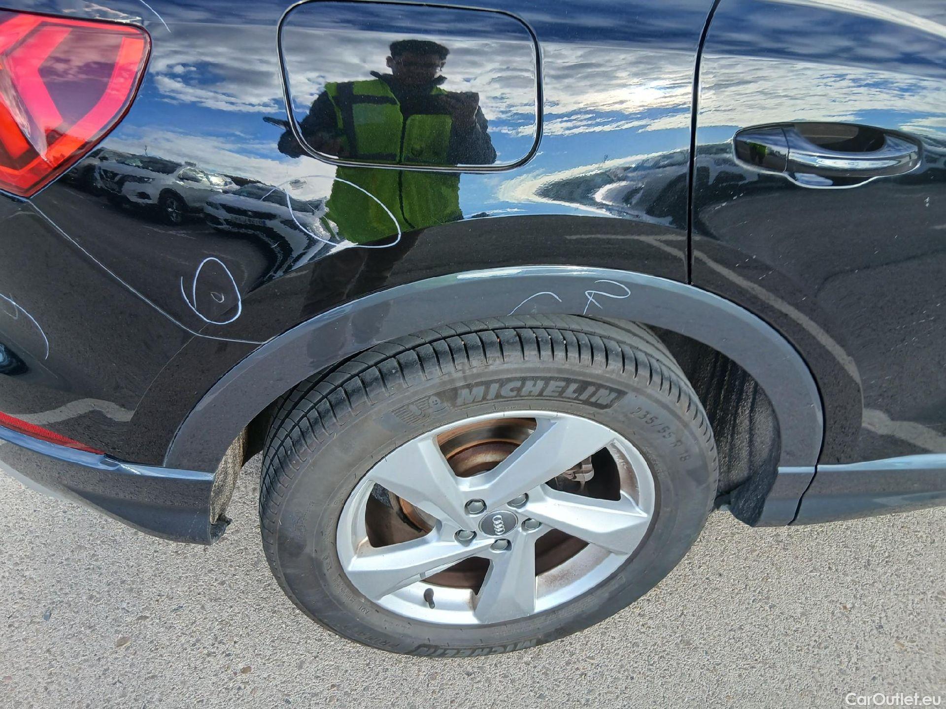  Audi  Q3 AUDI  / 2018 / 5P / todoterreno Advanced 35 TDI 110kW (150CV) S tronic #48