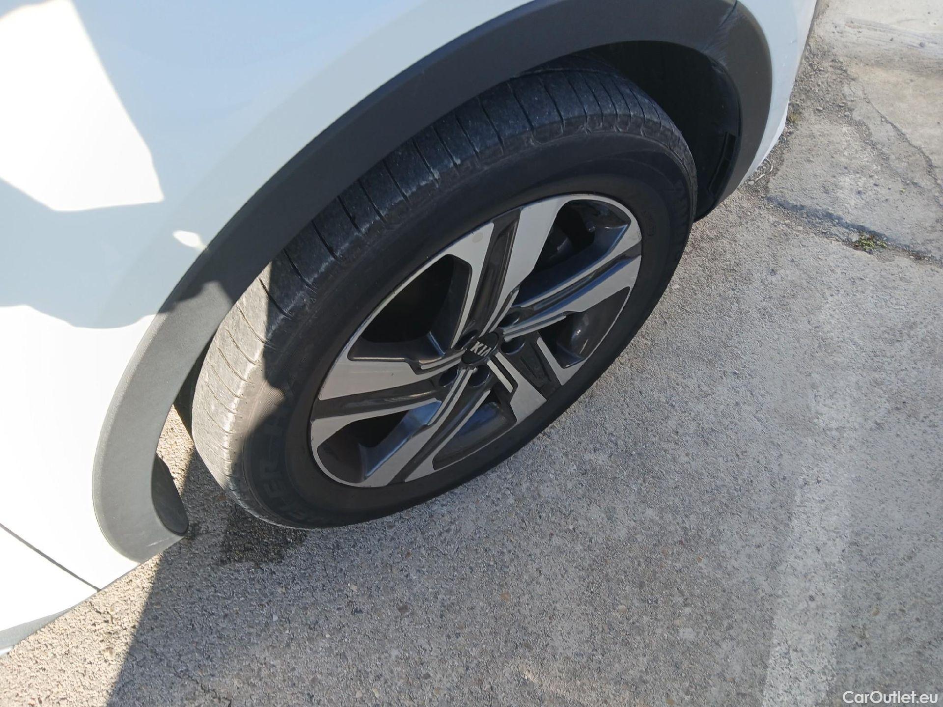  KIA  Sorento KIA  / 2020 / 5P / todoterreno 1.6 T-GDi HEV Emotion 4x4 7pl #8