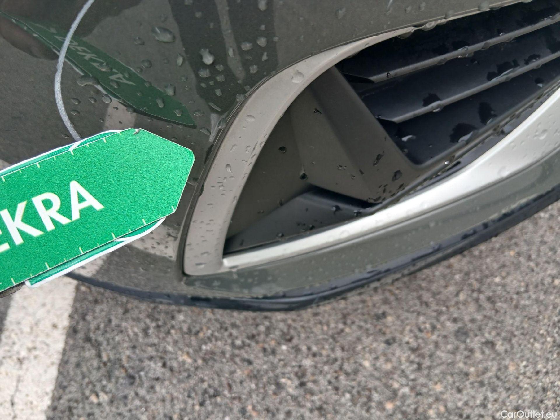 Audi  Q3 AUDI  / 2018 / 5P / todoterreno Advanced 35 TDI 110kW (150CV) S tronic (AC5) #9