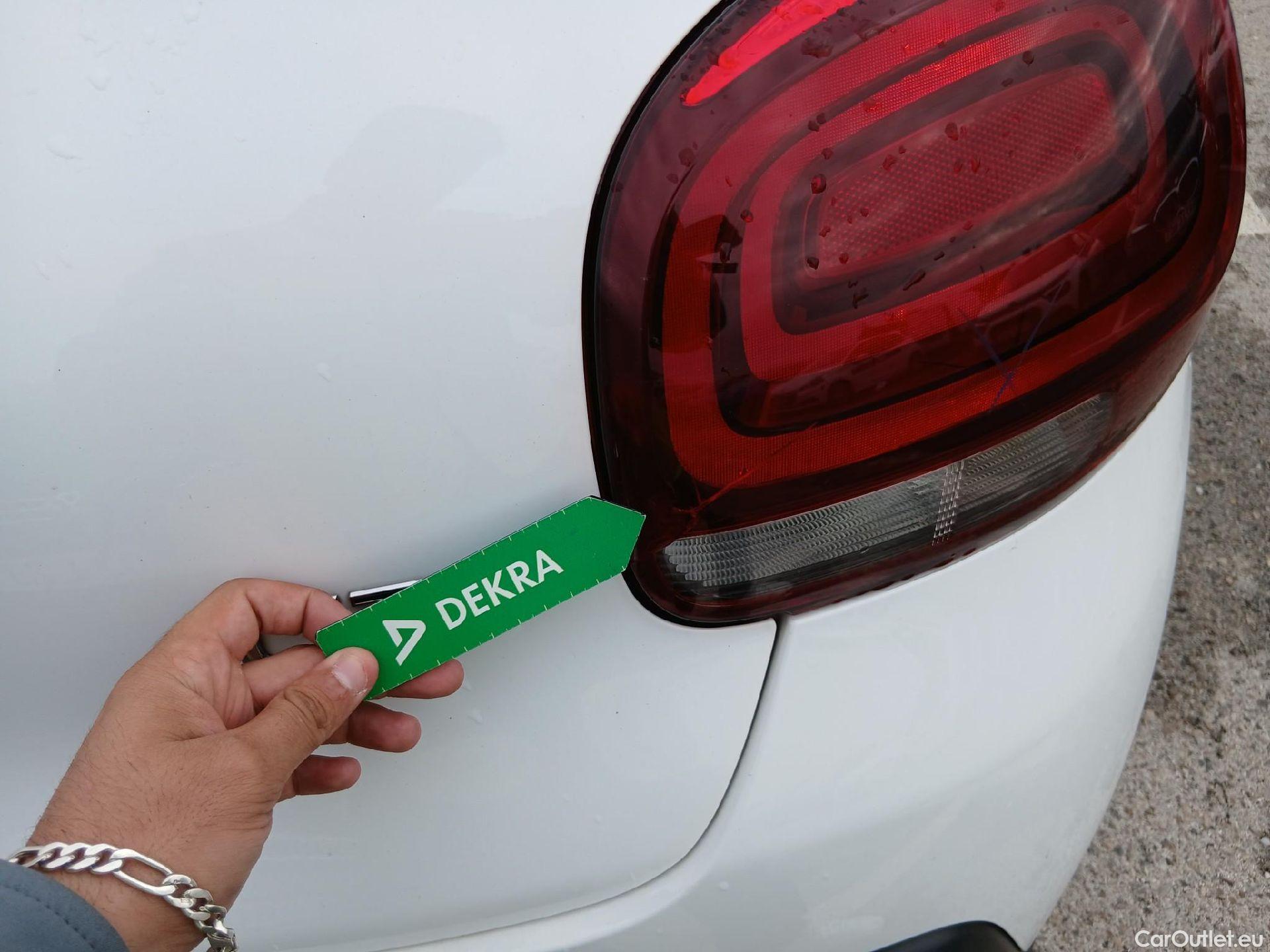  Citroen  C3 CITROEN  / 2020 / 5P / berlina con portón BlueHDi 75KW (100CV) S&S Live Pack #23