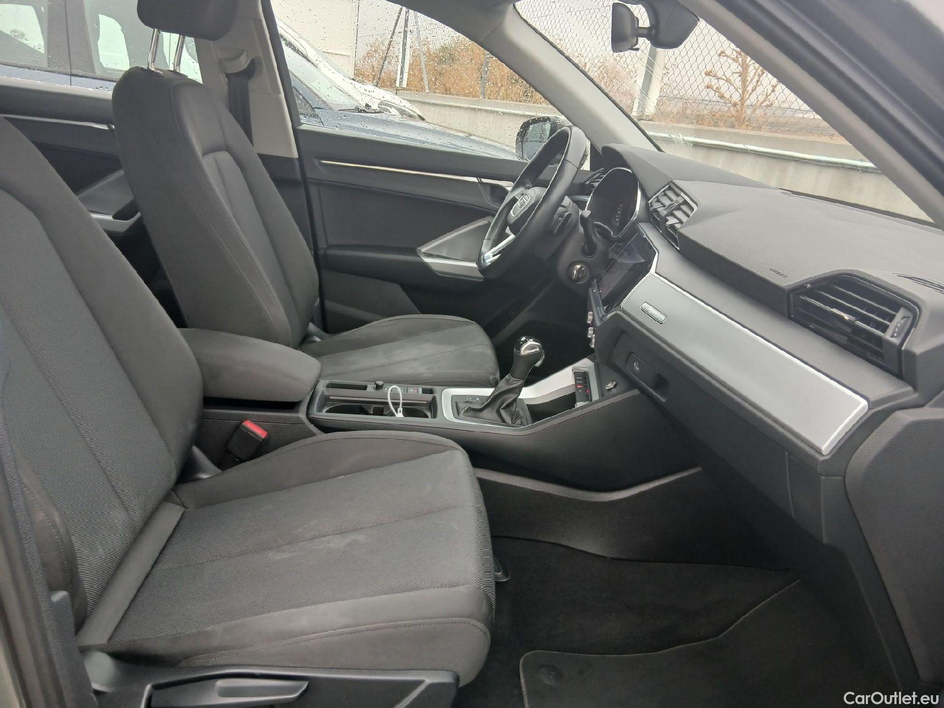 Audi  Q3 AUDI  / 2018 / 5P / todoterreno Advanced 35 TDI 110kW (150CV) S tronic (AC5) #6