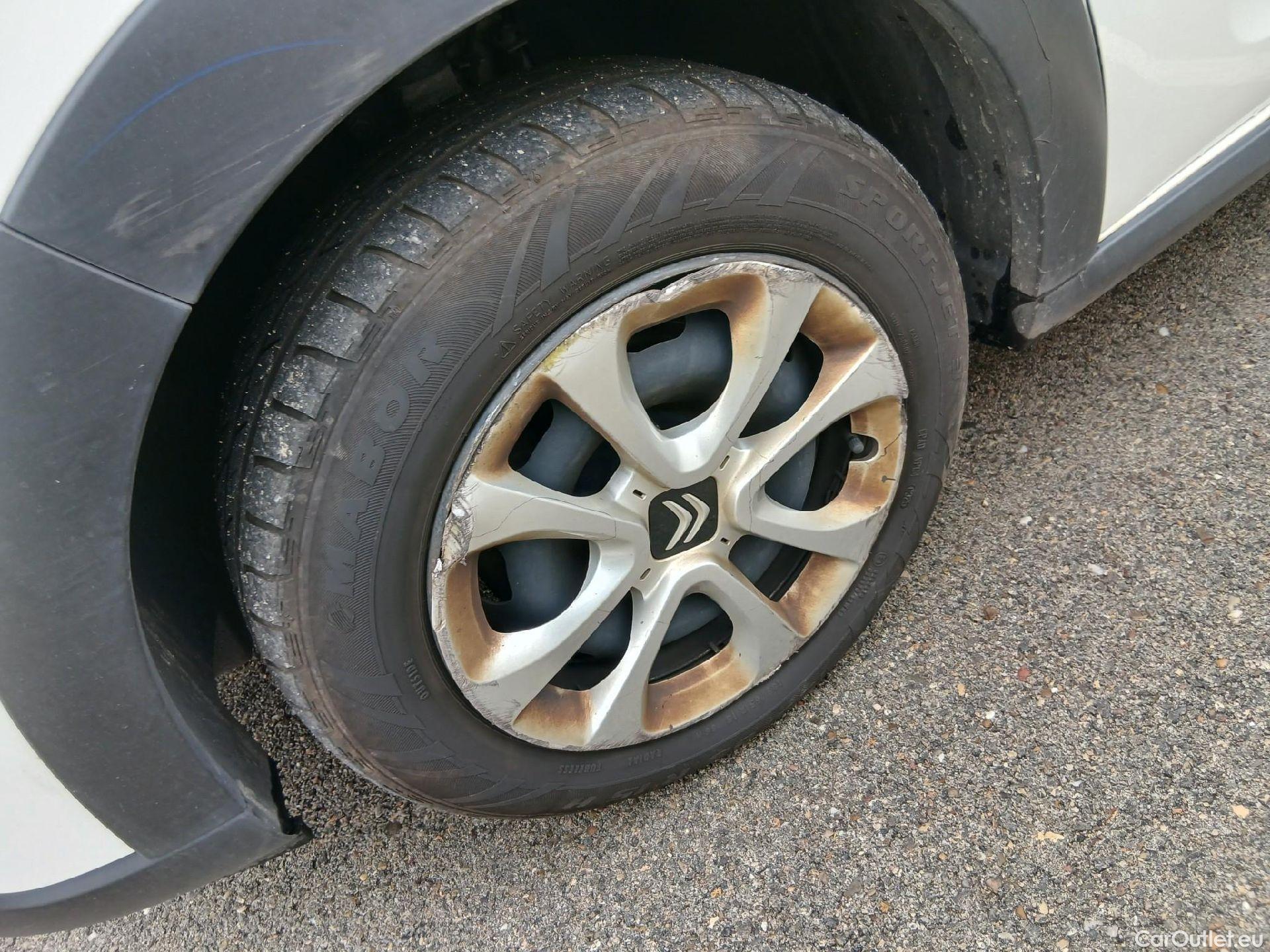  Citroen  C3 CITROEN  / 2020 / 5P / berlina con portón BlueHDi 75KW (100CV) S&S Live Pack #33