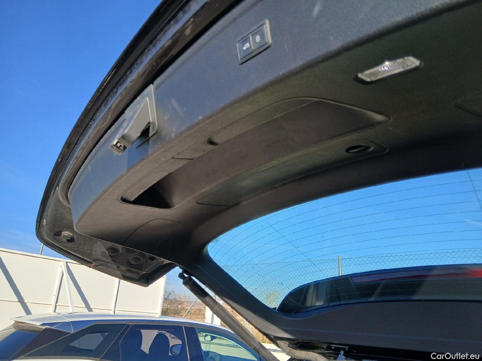  Audi  Q5 AUDI  / 2016 / 5P / todoterreno Design 35 TDI 120kW quattro S tronic #37