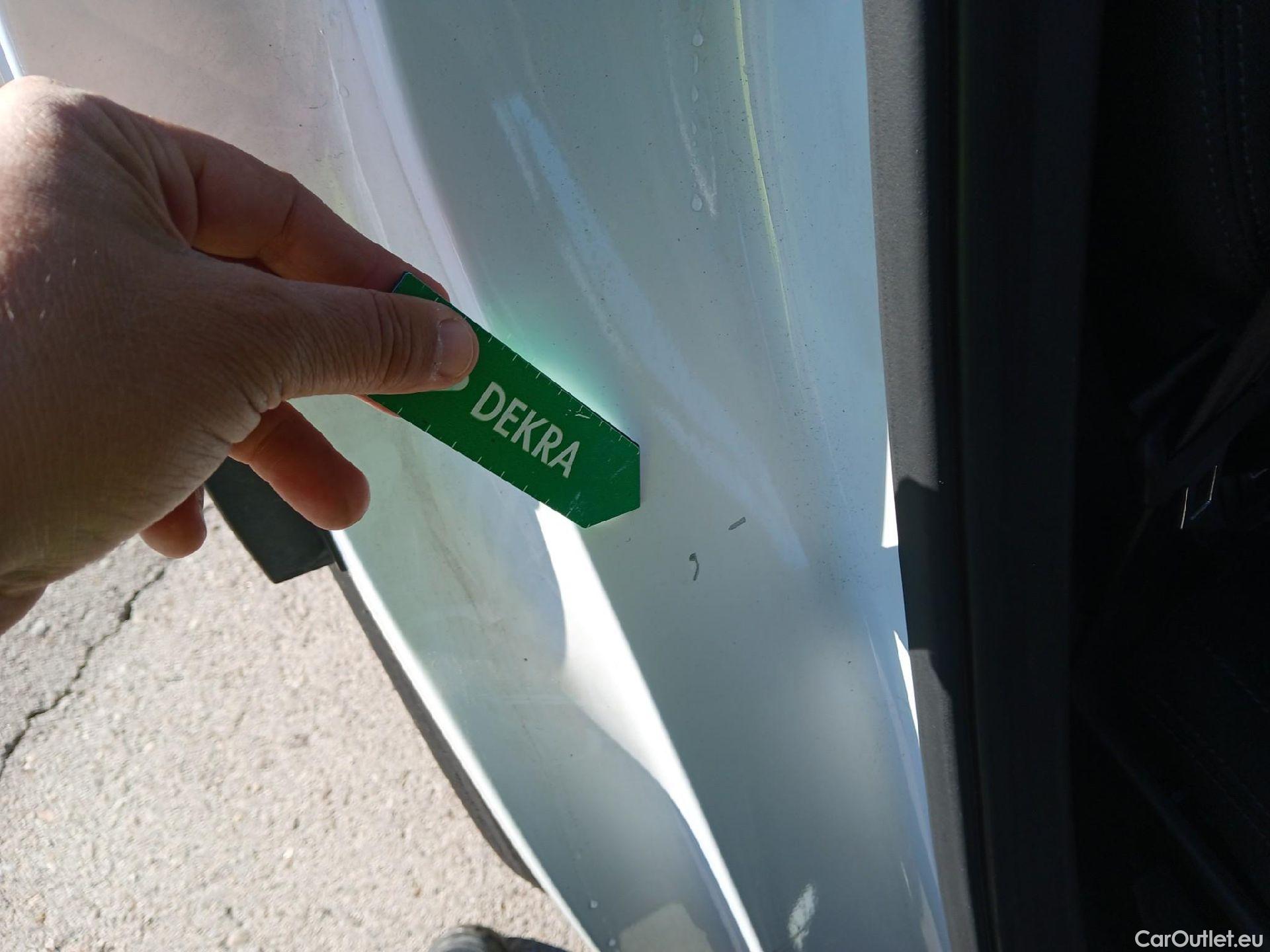  Hyundai  Tucson HYUNDAI  / 2018 / 5P / todoterreno 1.6 CRDI 85kW (116CV) 48V SLE 4X2(SP)(SL) #3