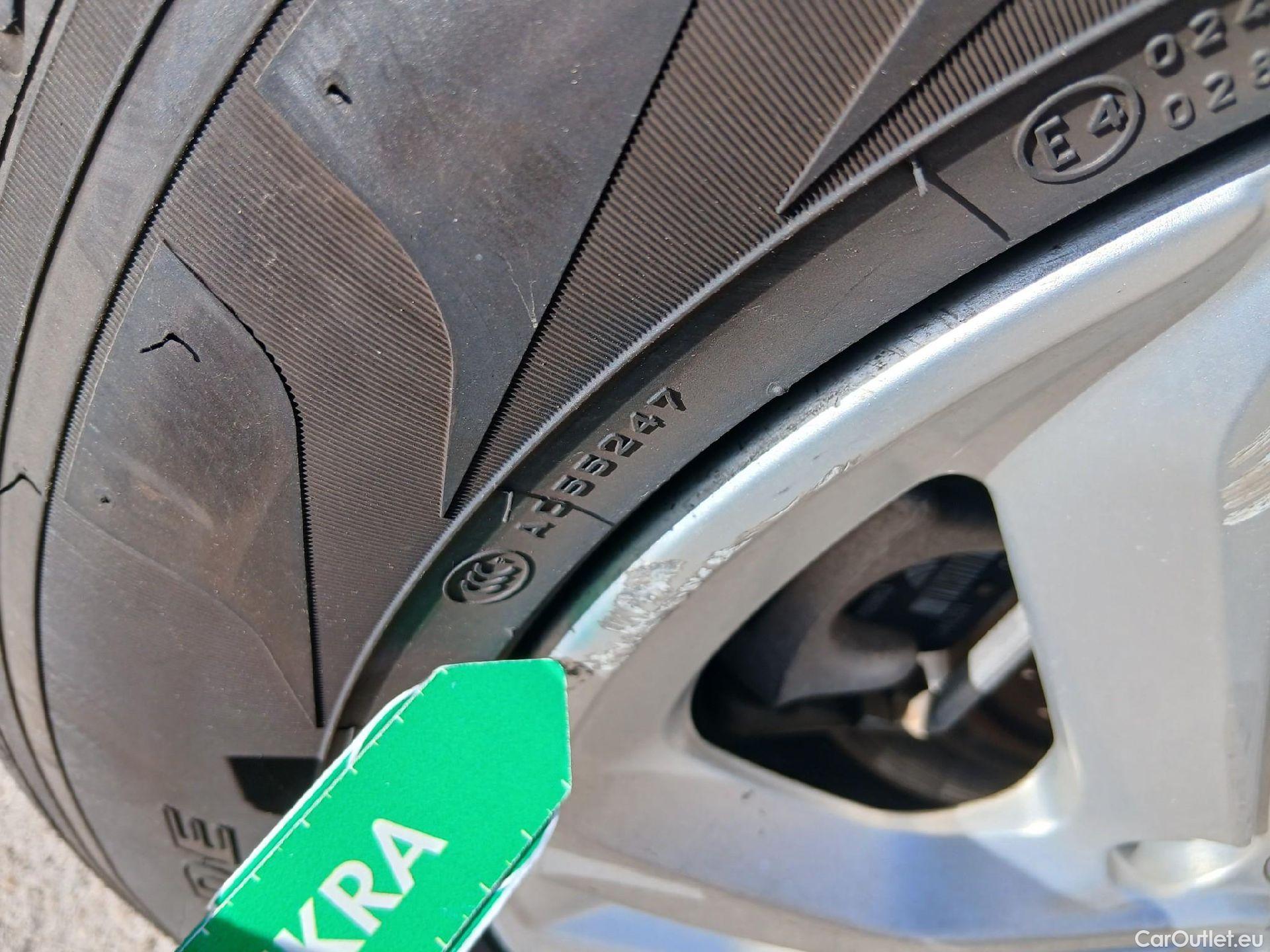  DS  DS7 DS DS 7 Crossback / 2017 / 5P / todoterreno BlueHDi DE 96kW (130CV) BE CHIC #3