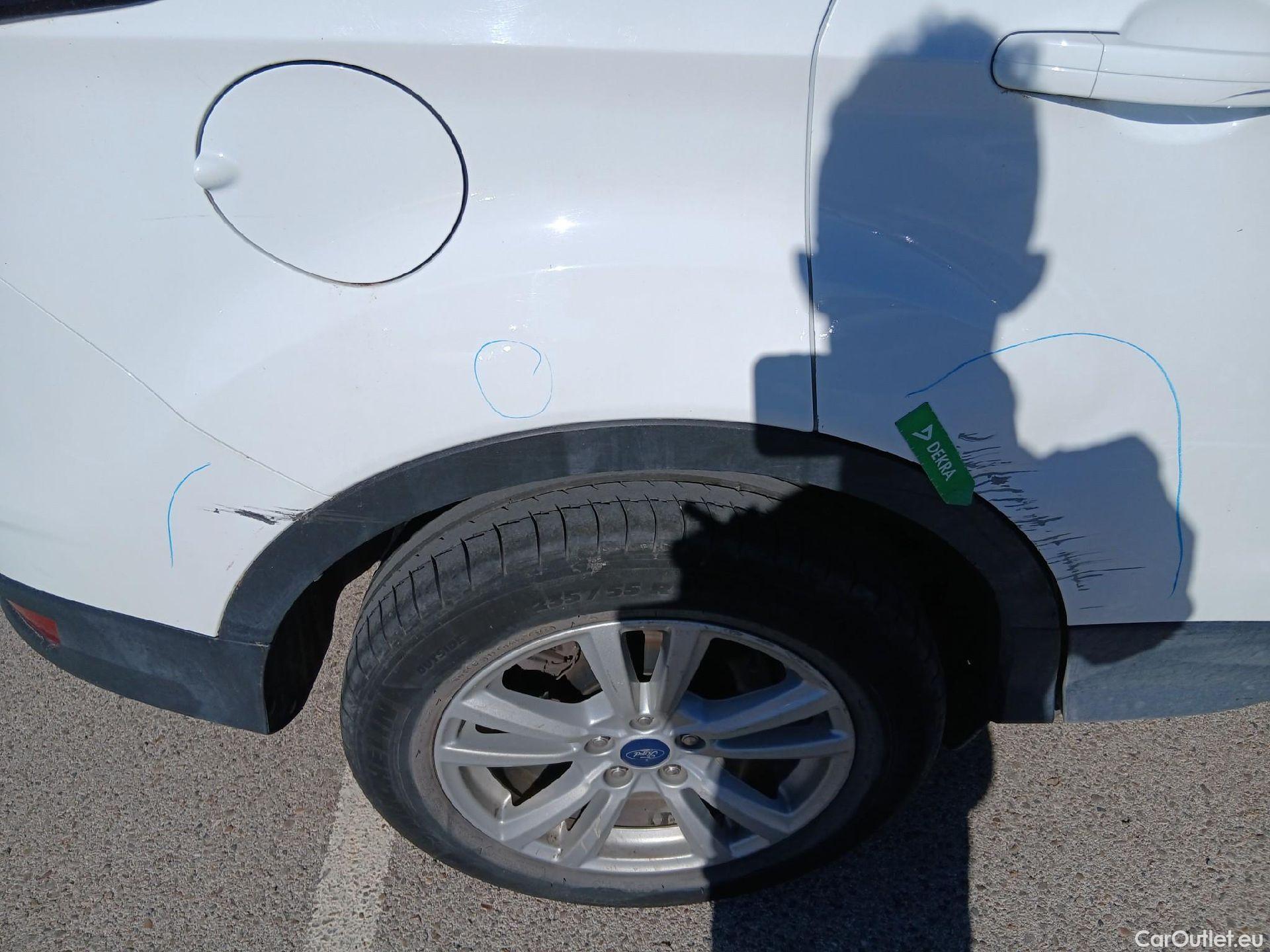  Ford  Kuga FORD  / 2016 / 5P / todoterreno 1.5 EcoBoost 88kW 4x2 Trend+ (CX) #42