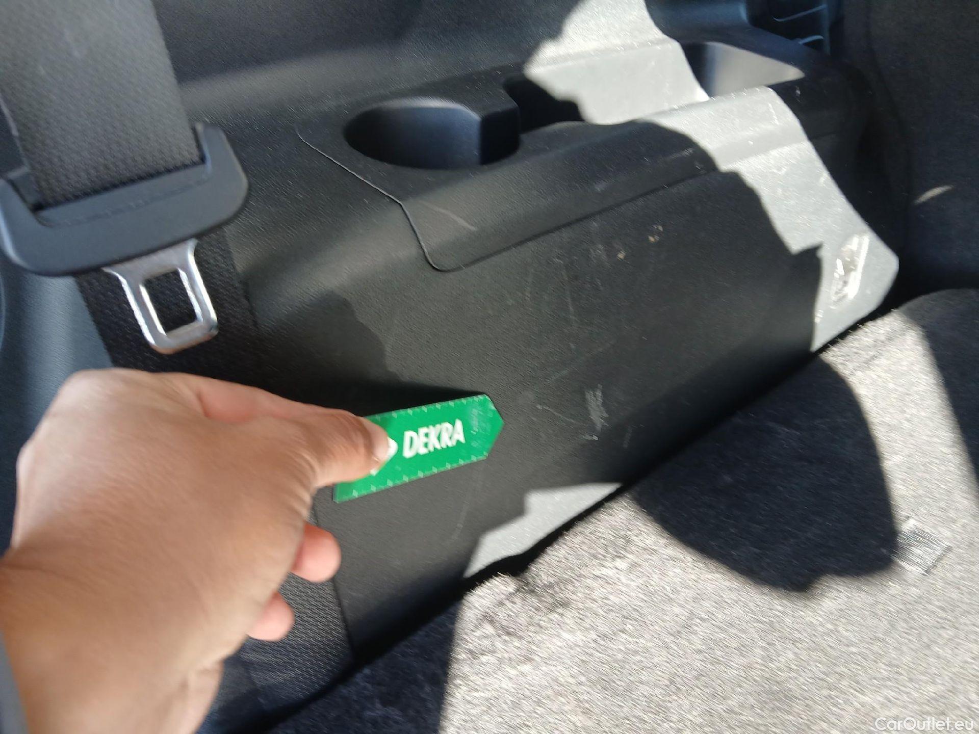  KIA  Sorento KIA  / 2020 / 5P / todoterreno 1.6 T-GDi HEV Emotion 4x4 7pl #3