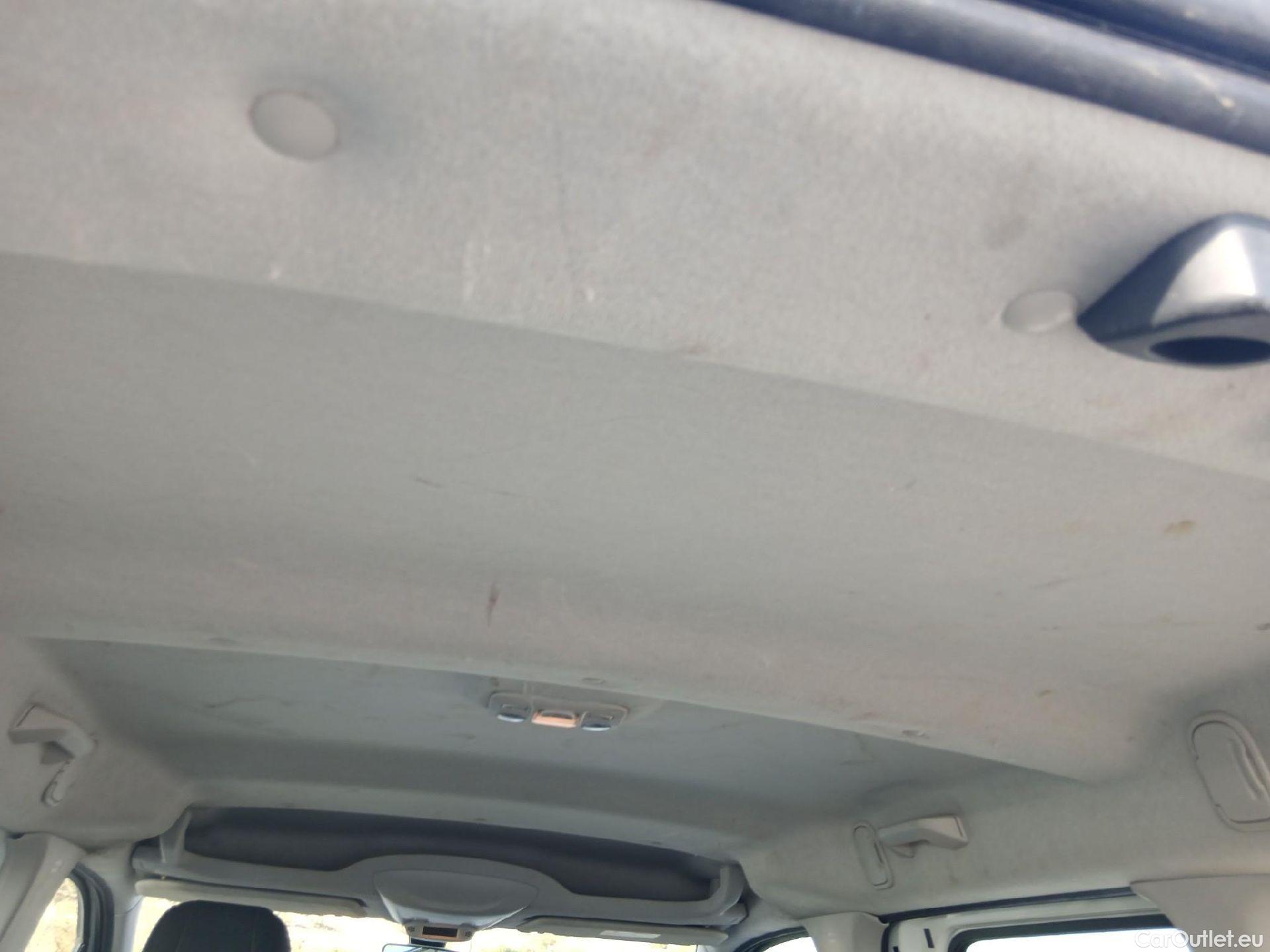  Citroen  Berlingo CITROEN  / 2018 / 4P / combi Talla M BlueHDi 100 S&S LIVE (AC) #12