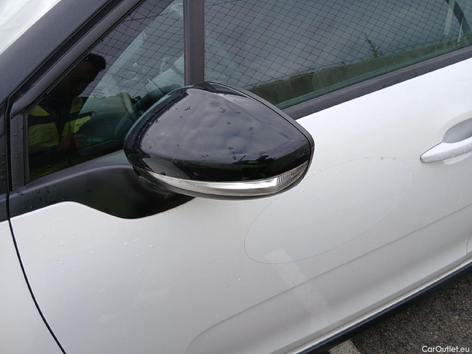  Citroen  C3 CITROEN  / 2020 / 5P / berlina con portón BlueHDi 75KW (100CV) S&S Live Pack #12