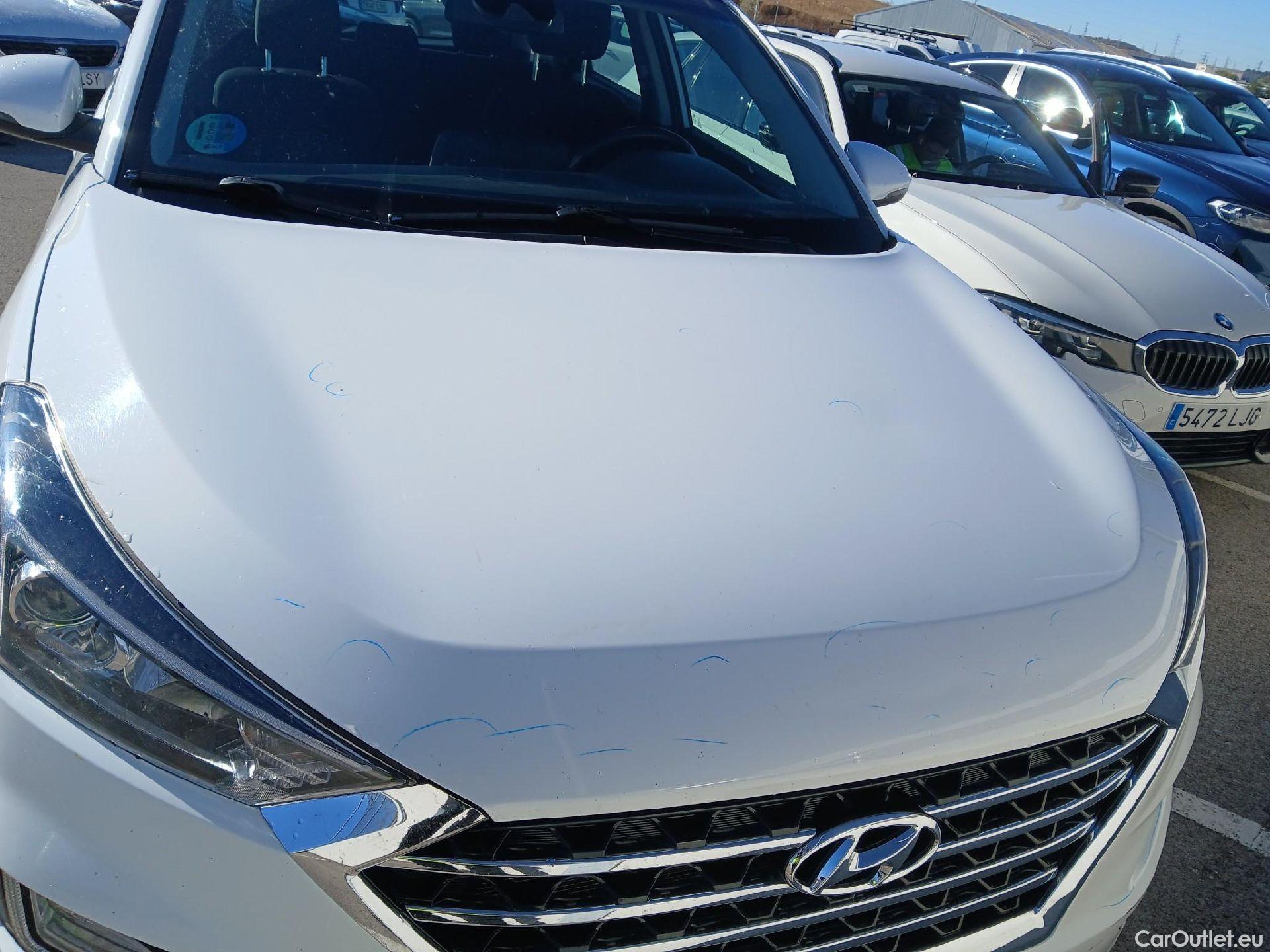  Hyundai  Tucson HYUNDAI  / 2018 / 5P / todoterreno 1.6 CRDI 85kW (116CV) 48V SLE 4X2(SP)(SL) #14