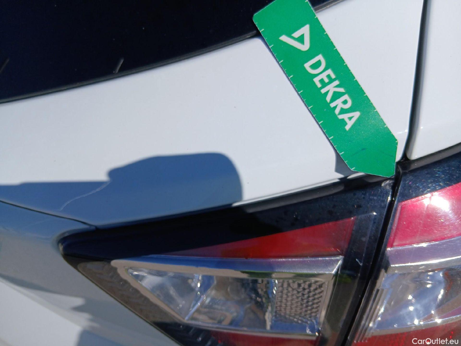  Ford  Kuga FORD  / 2016 / 5P / todoterreno 1.5 EcoBoost 88kW 4x2 Trend+ (CX) #28