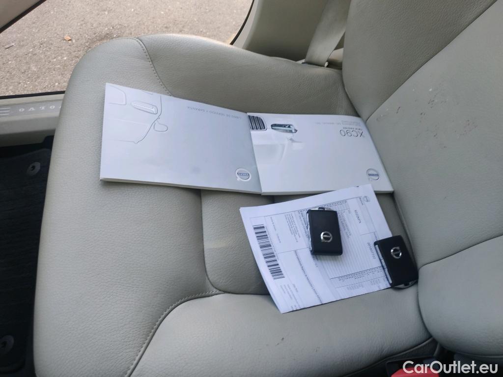 Volvo  XC90 VOLVO  / 2014 / 5P / todoterreno 2.0 T8 AWD Momentum Auto #23