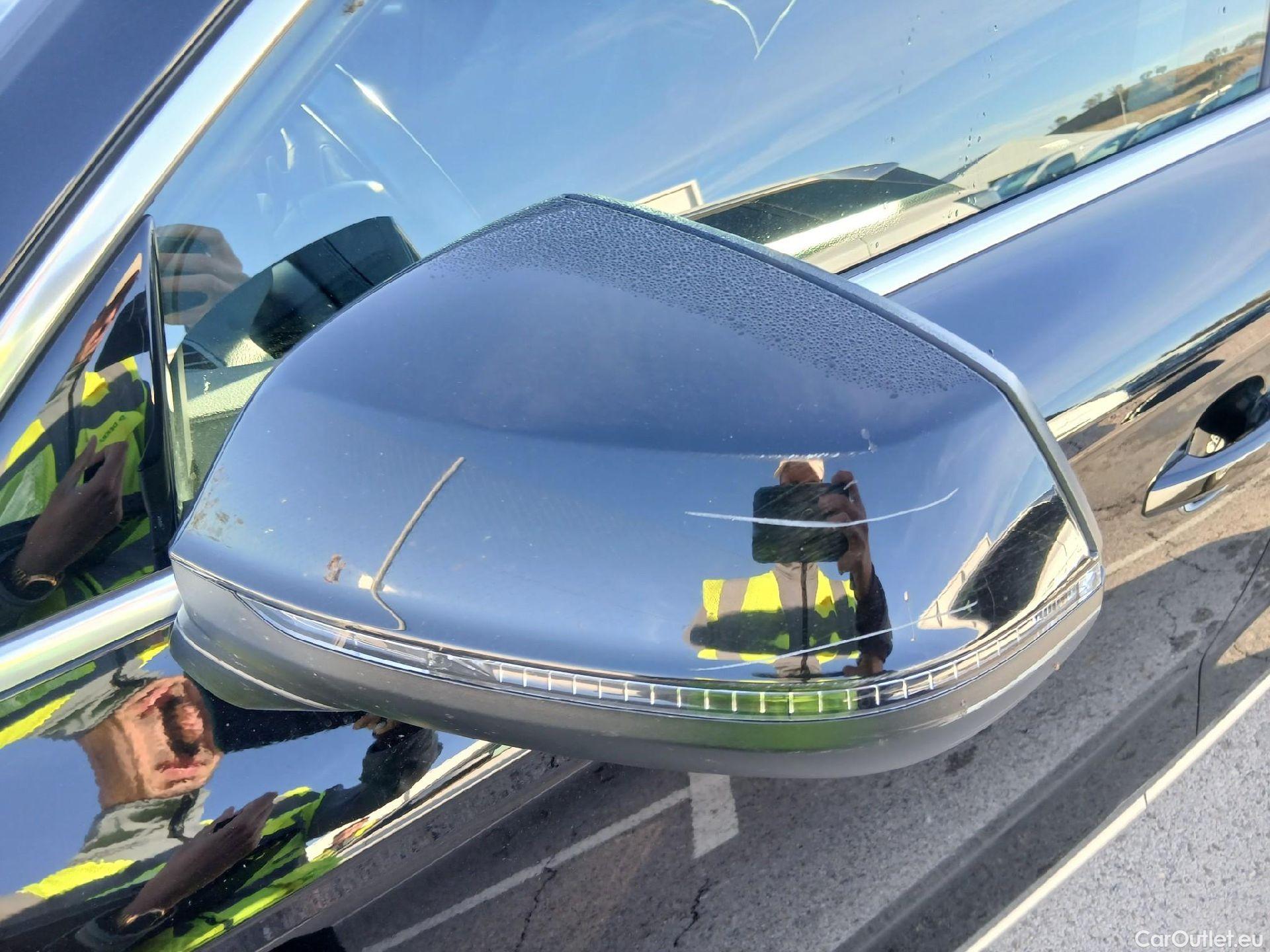  Audi  Q5 AUDI  / 2016 / 5P / todoterreno Design 35 TDI 120kW quattro S tronic #13