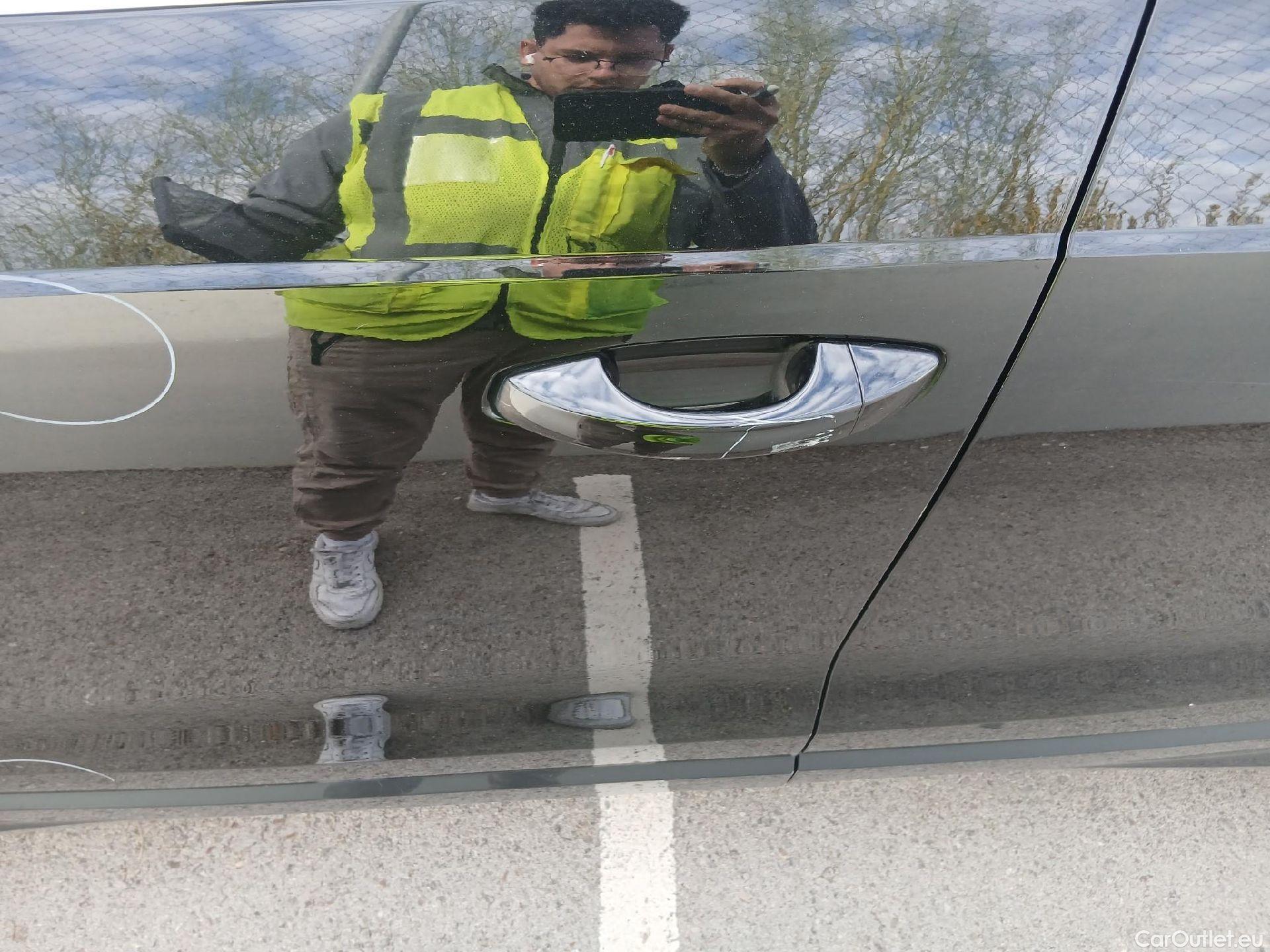  Audi  Q3 AUDI  / 2018 / 5P / todoterreno Advanced 35 TDI 110kW (150CV) S tronic #28