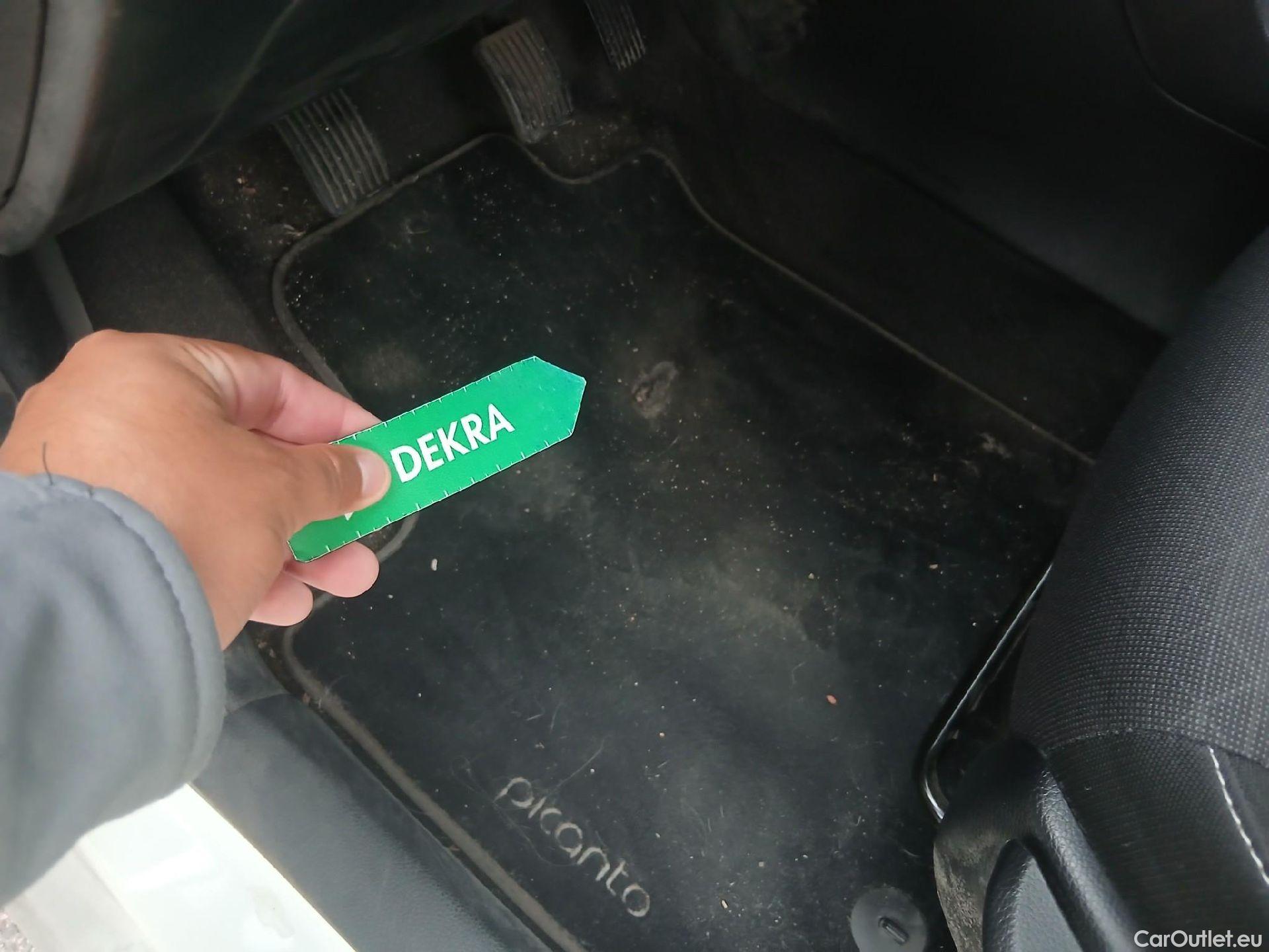  KIA  Picanto KIA  / 2020 / 5P / berlina con portón 1.0 DPi 49kW (67CV) Concept Pack Comfort #3