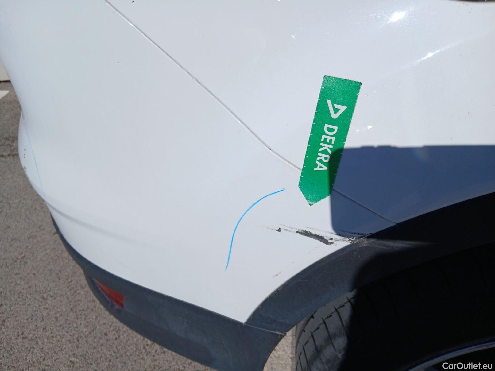  Ford  Kuga FORD  / 2016 / 5P / todoterreno 1.5 EcoBoost 88kW 4x2 Trend+ (CX) #33