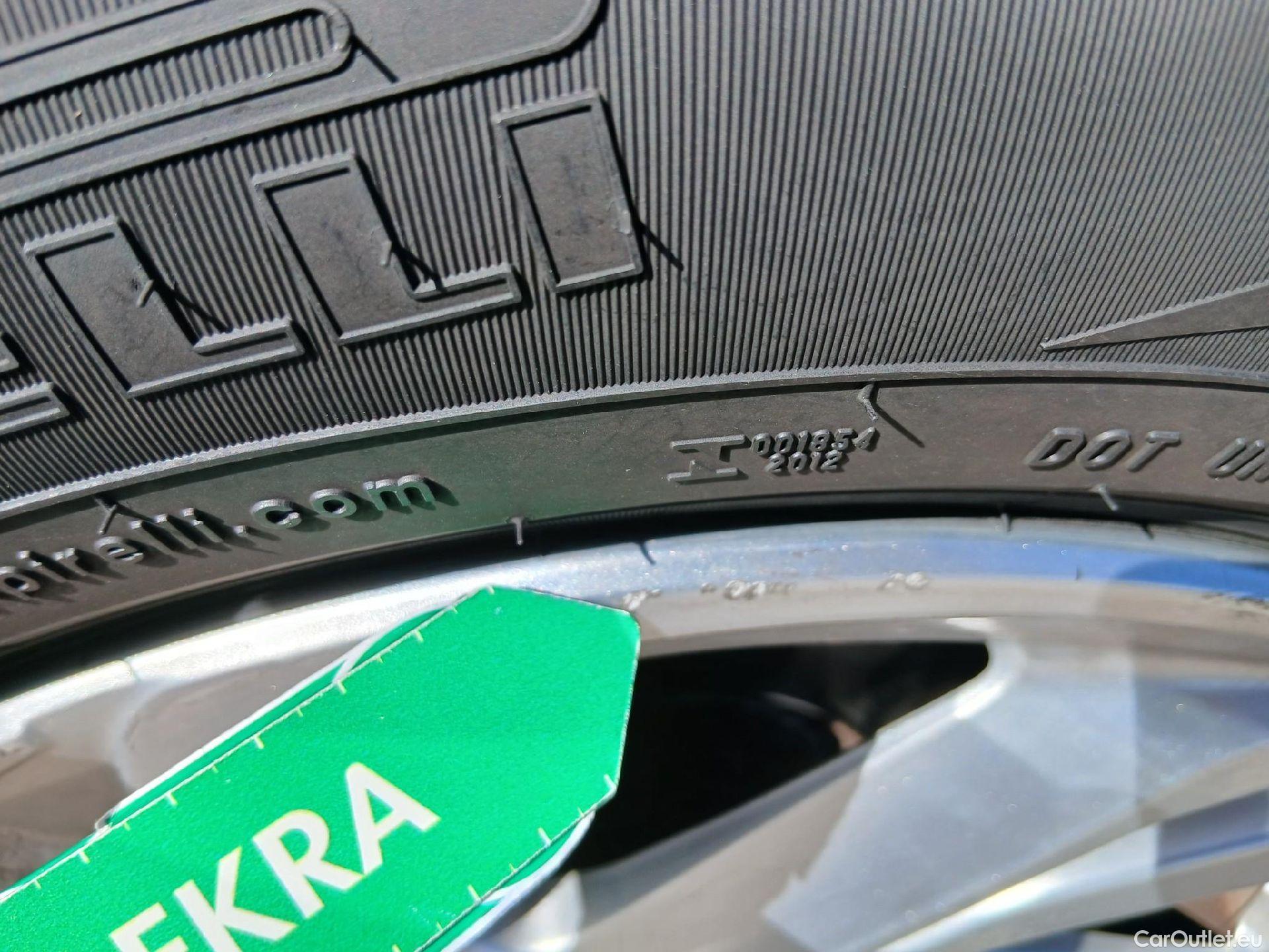  DS  DS7 DS DS 7 Crossback / 2017 / 5P / todoterreno BlueHDi DE 96kW (130CV) BE CHIC #6