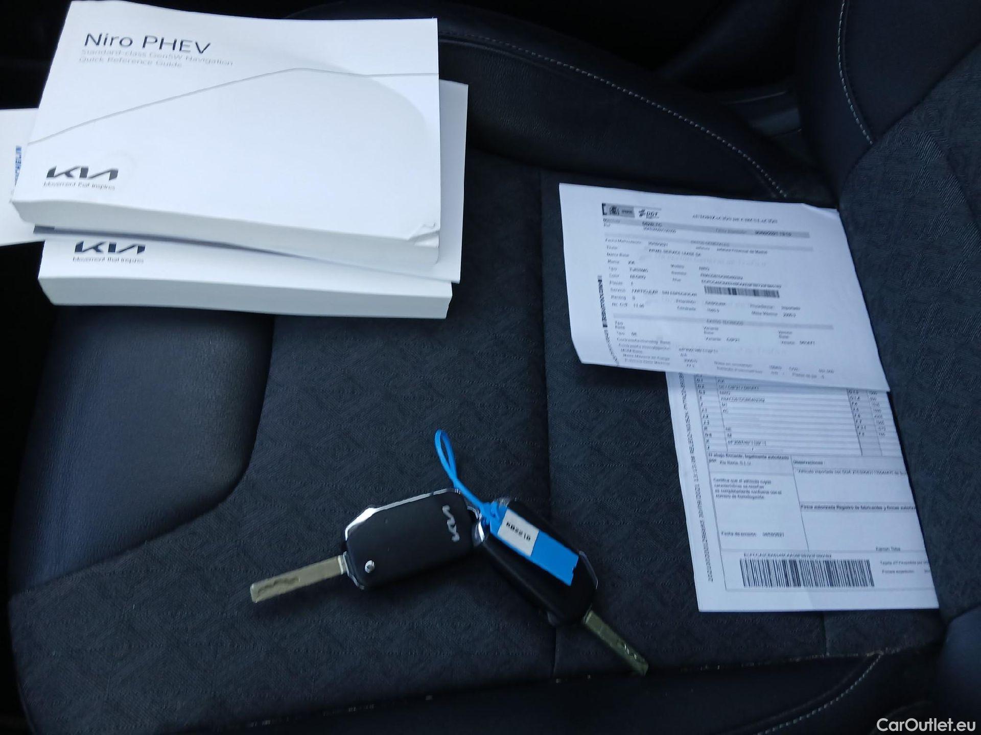  KIA  Niro KIA  / 2019 / 5P / crossover 1.6 GDi PHEV 104kW (141CV) Drive #1