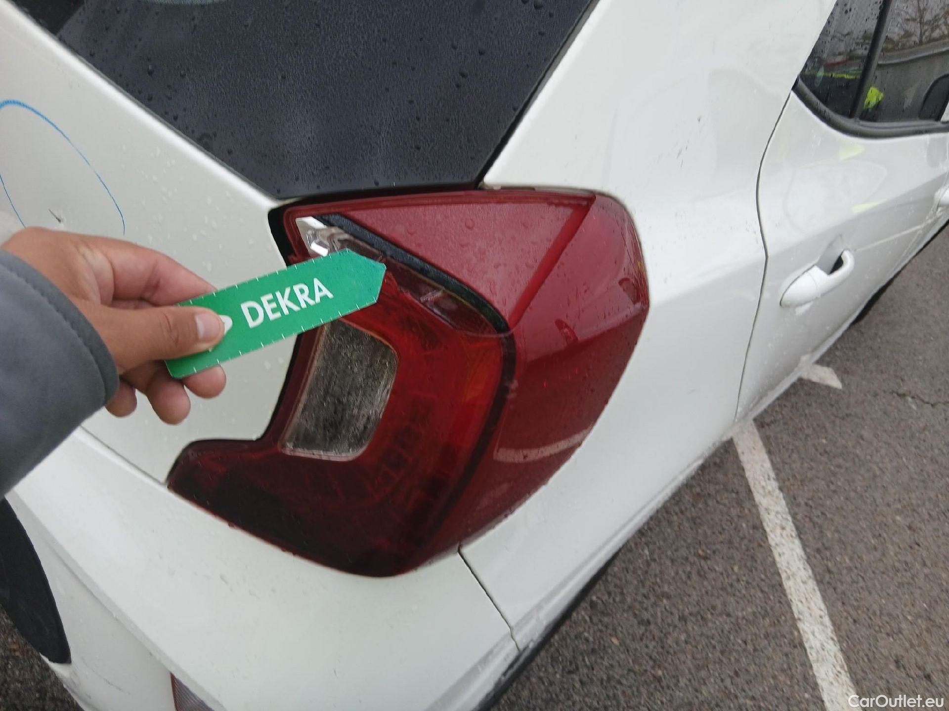  KIA  Picanto KIA  / 2020 / 5P / berlina con portón 1.0 DPi 49kW (67CV) Concept Pack Comfort #29