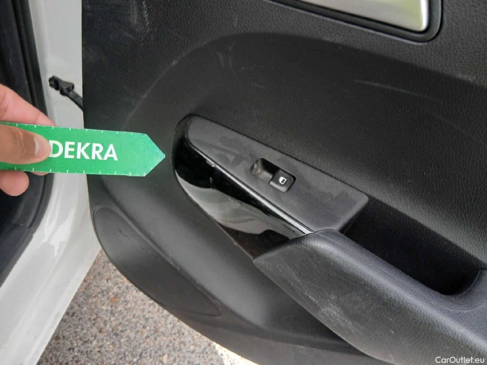  KIA  Picanto KIA  / 2020 / 5P / berlina con portón 1.0 DPi 49kW (67CV) Concept Pack Comfort #9