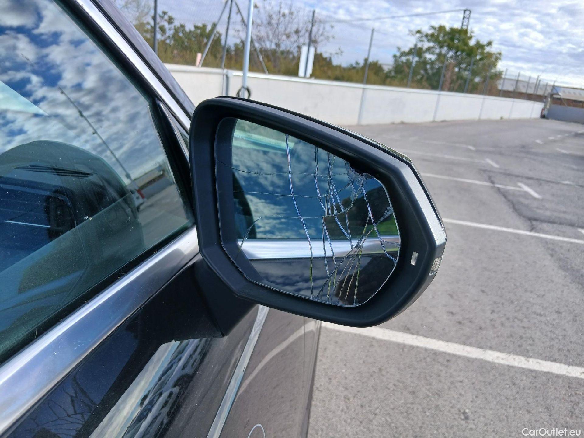  Audi  Q3 AUDI  / 2018 / 5P / todoterreno Advanced 35 TDI 110kW (150CV) S tronic #59