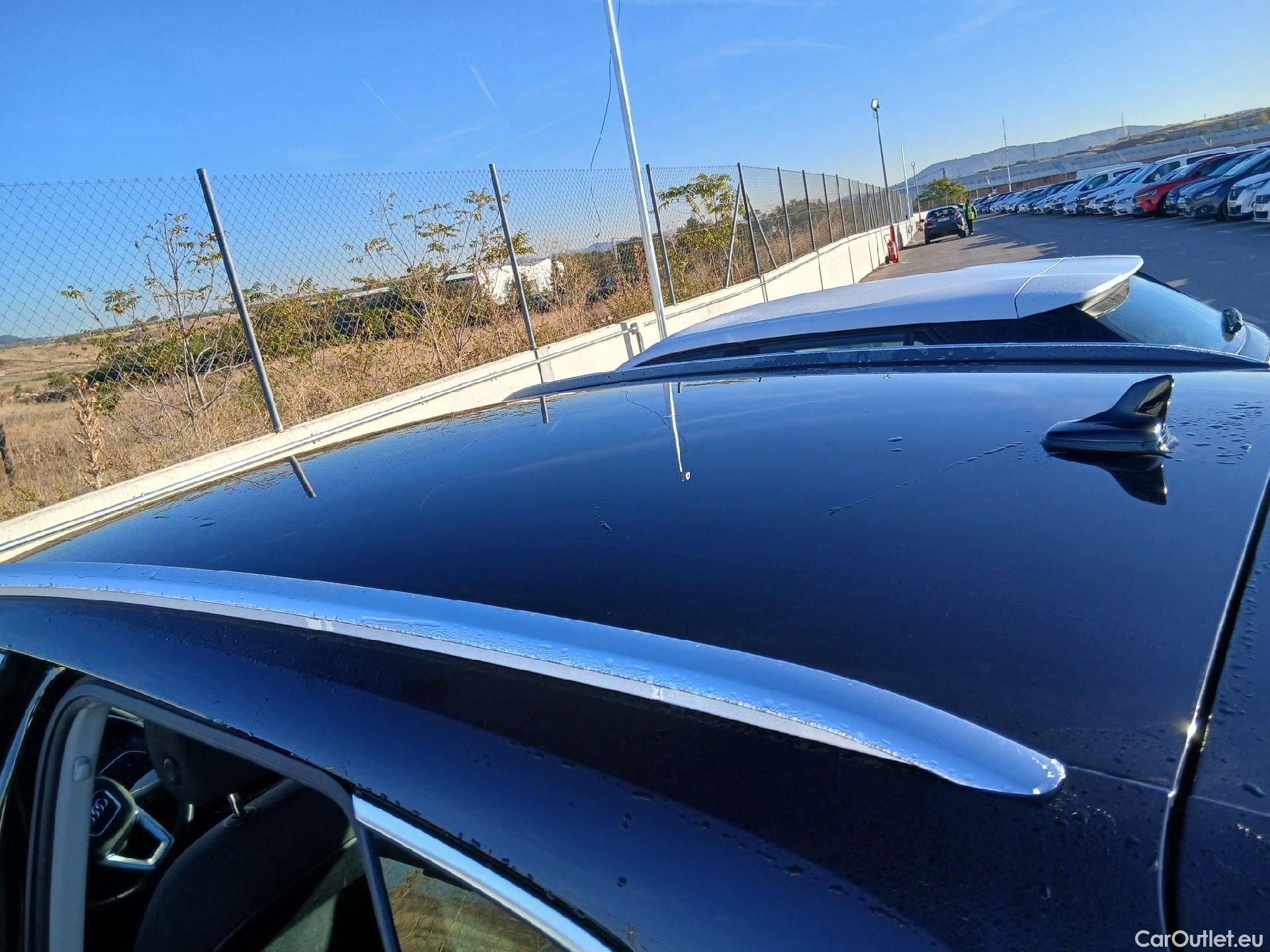  Audi  Q5 AUDI  / 2016 / 5P / todoterreno Design 35 TDI 120kW quattro S tronic #24