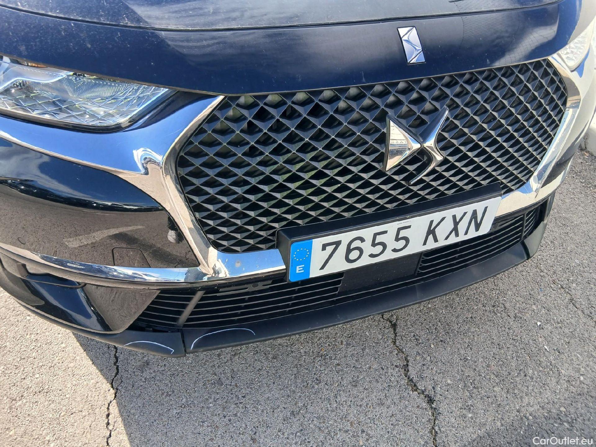  DS  DS7 DS DS 7 Crossback / 2017 / 5P / todoterreno BlueHDi DE 96kW (130CV) BE CHIC #14