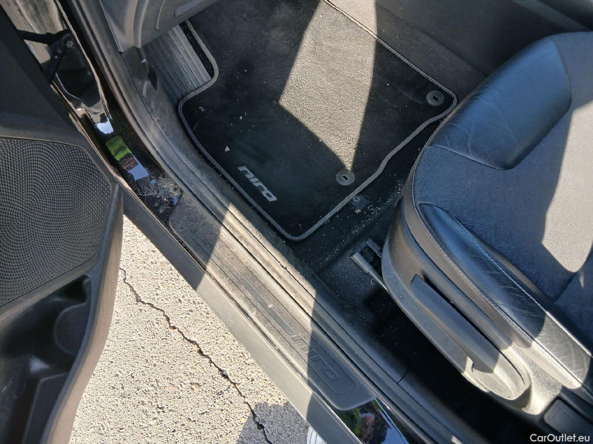  KIA  Niro KIA  / 2019 / 5P / crossover 1.6 GDi PHEV 104kW (141CV) Drive #2