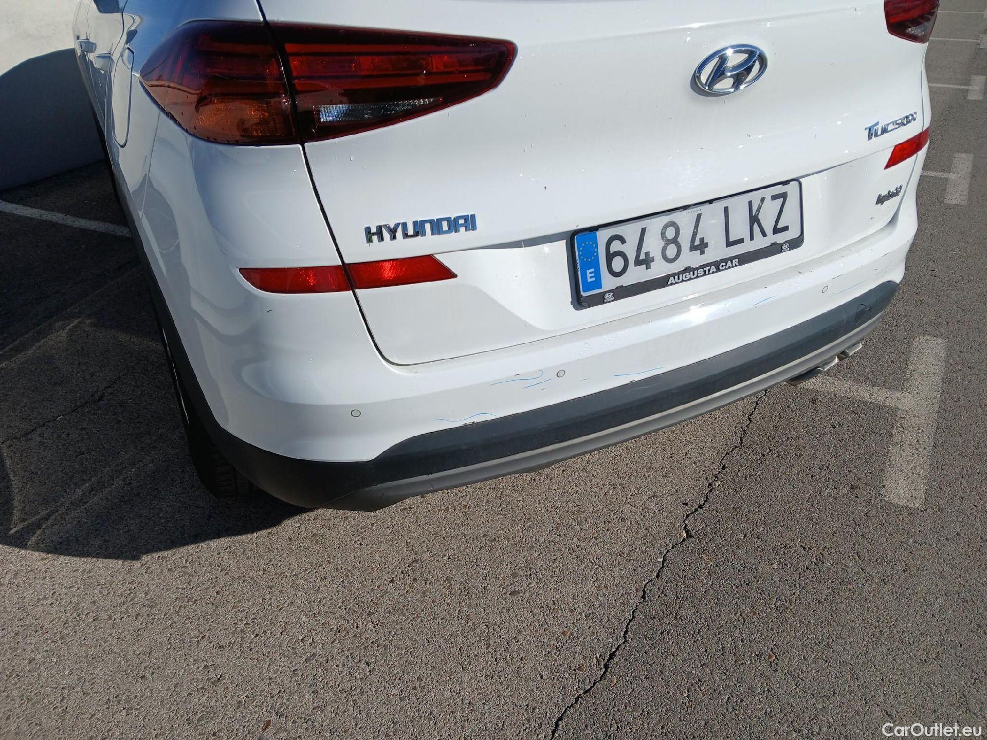  Hyundai  Tucson HYUNDAI  / 2018 / 5P / todoterreno 1.6 CRDI 85kW (116CV) 48V SLE 4X2(SP)(SL) #23