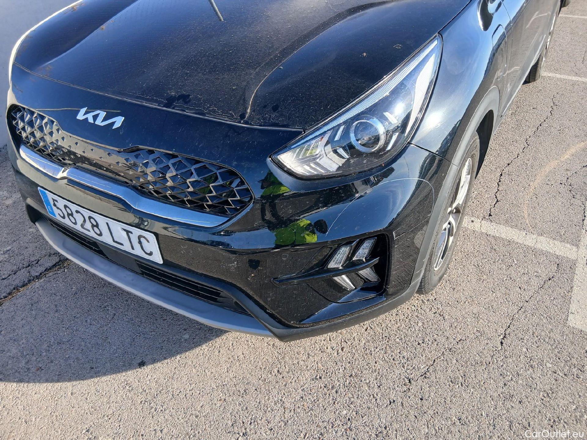  KIA  Niro KIA  / 2019 / 5P / crossover 1.6 GDi PHEV 104kW (141CV) Drive #5