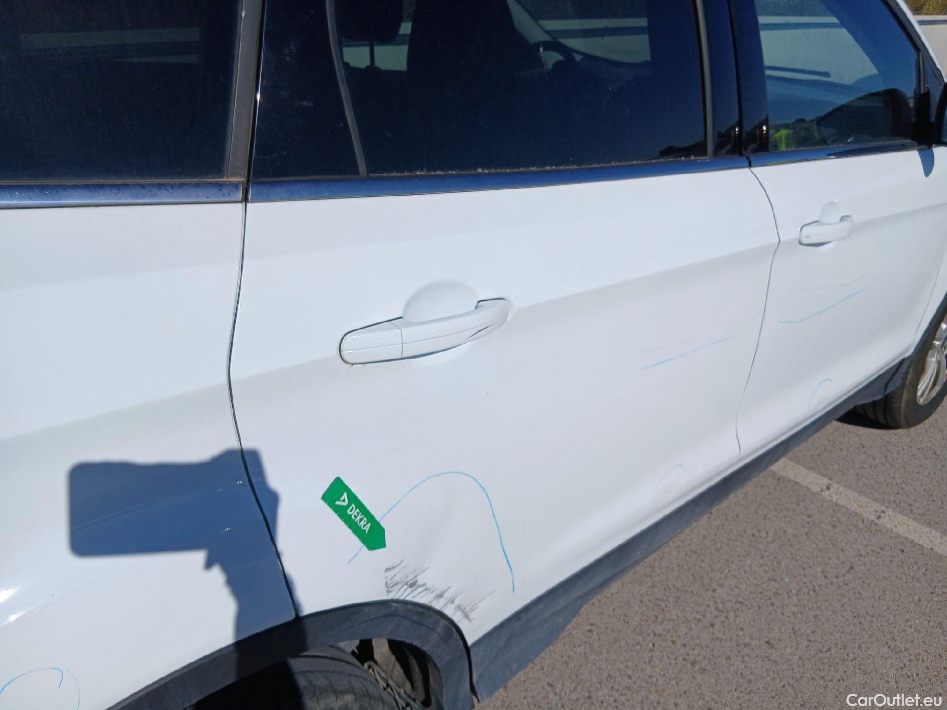  Ford  Kuga FORD  / 2016 / 5P / todoterreno 1.5 EcoBoost 88kW 4x2 Trend+ (CX) #41