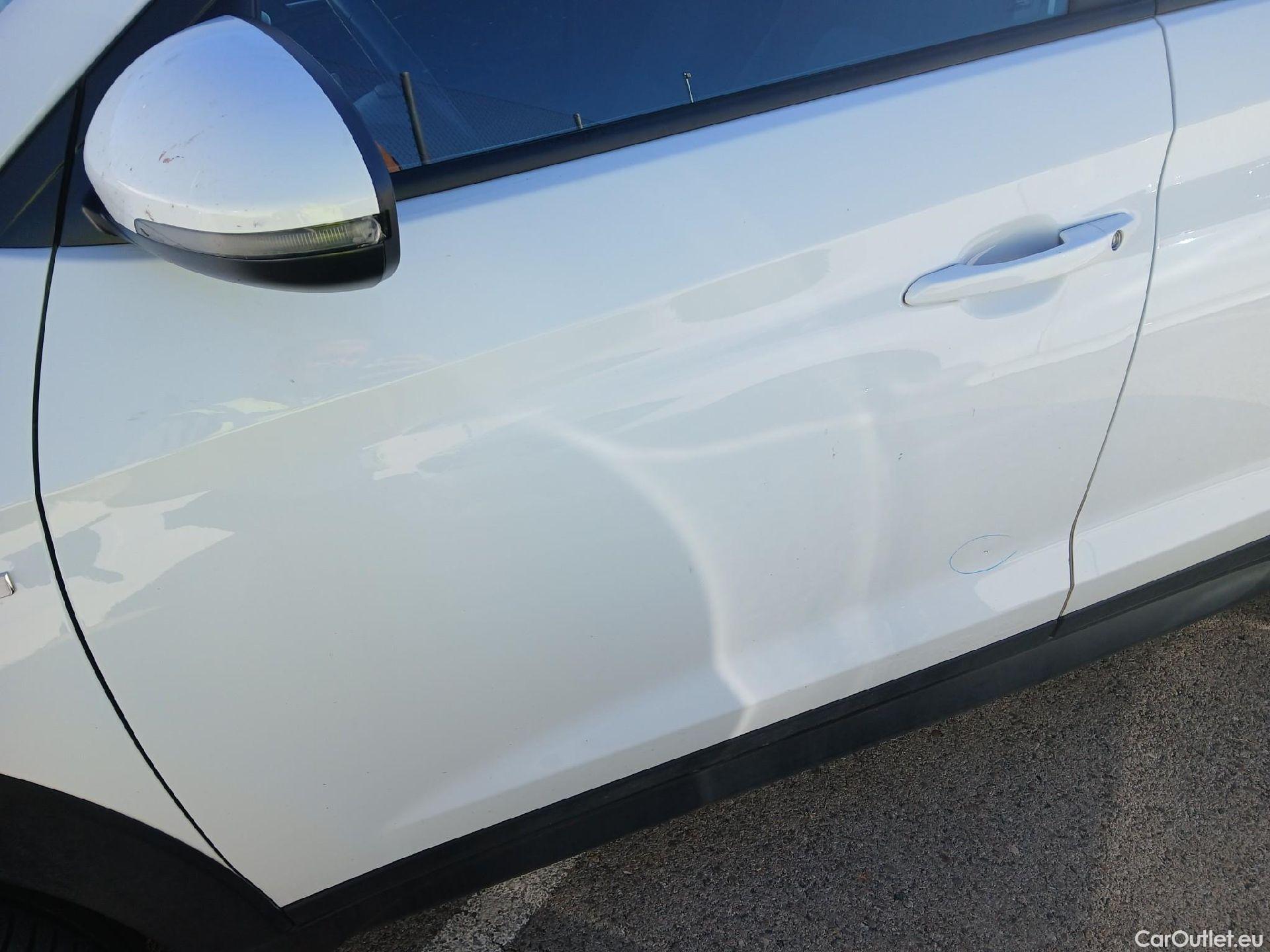  Hyundai  Tucson HYUNDAI  / 2018 / 5P / todoterreno 1.6 CRDI 85kW (116CV) 48V SLE 4X2(SP)(SL) #19