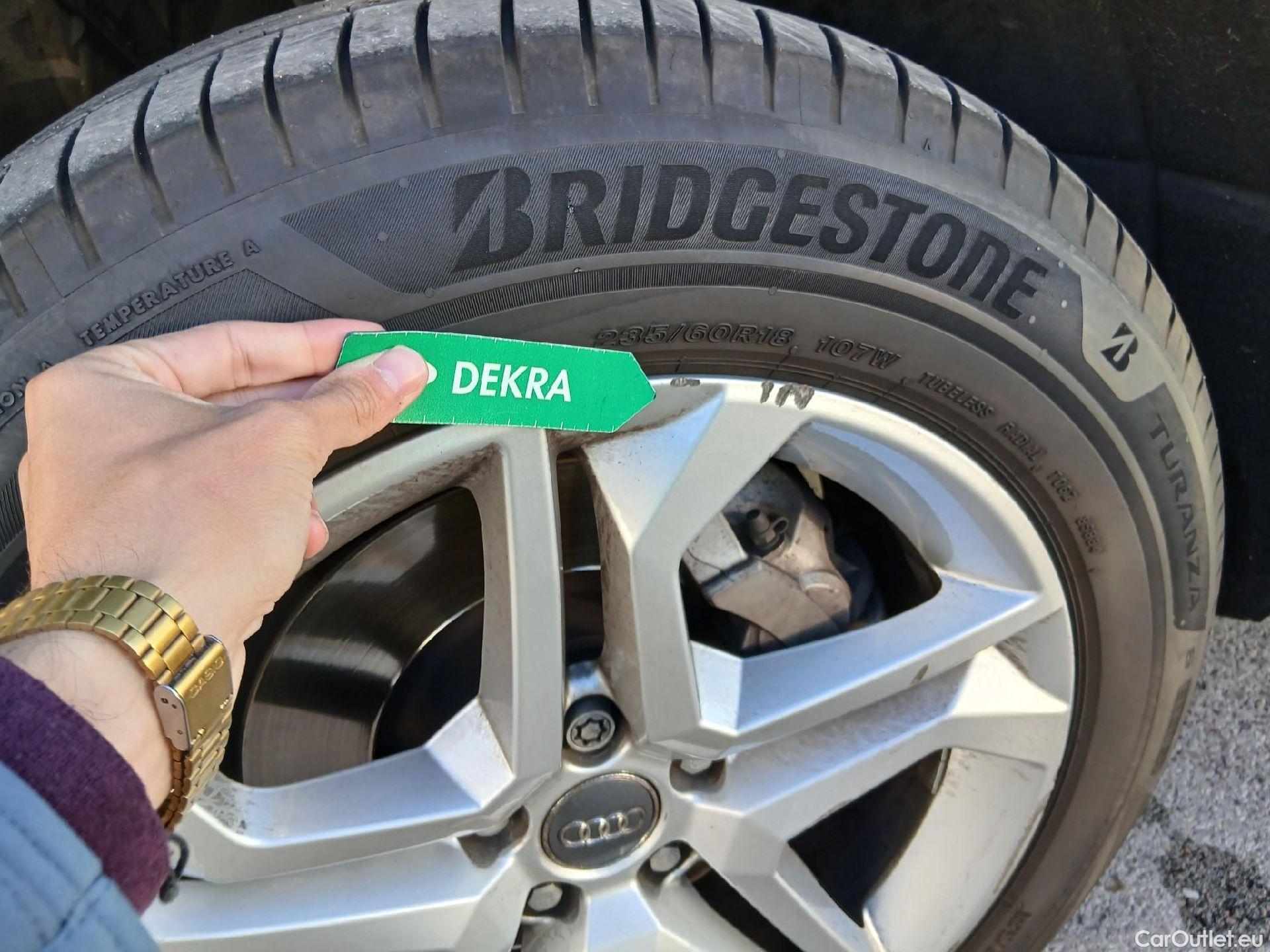  Audi  Q5 AUDI  / 2016 / 5P / todoterreno Design 35 TDI 120kW quattro S tronic #9