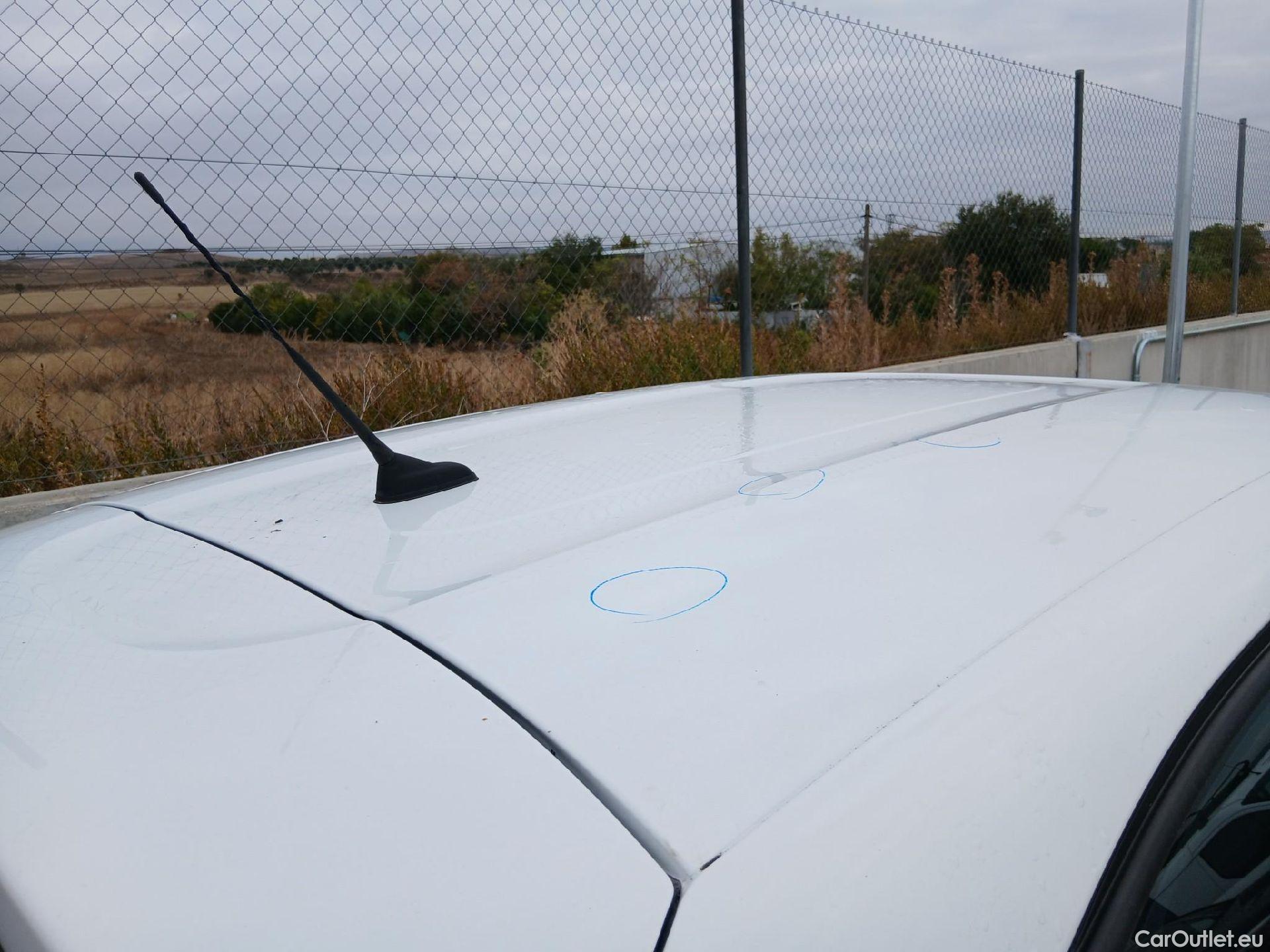  Citroen  C3 CITROEN  / 2020 / 5P / berlina con portón BlueHDi 75KW (100CV) S&S Live Pack #28