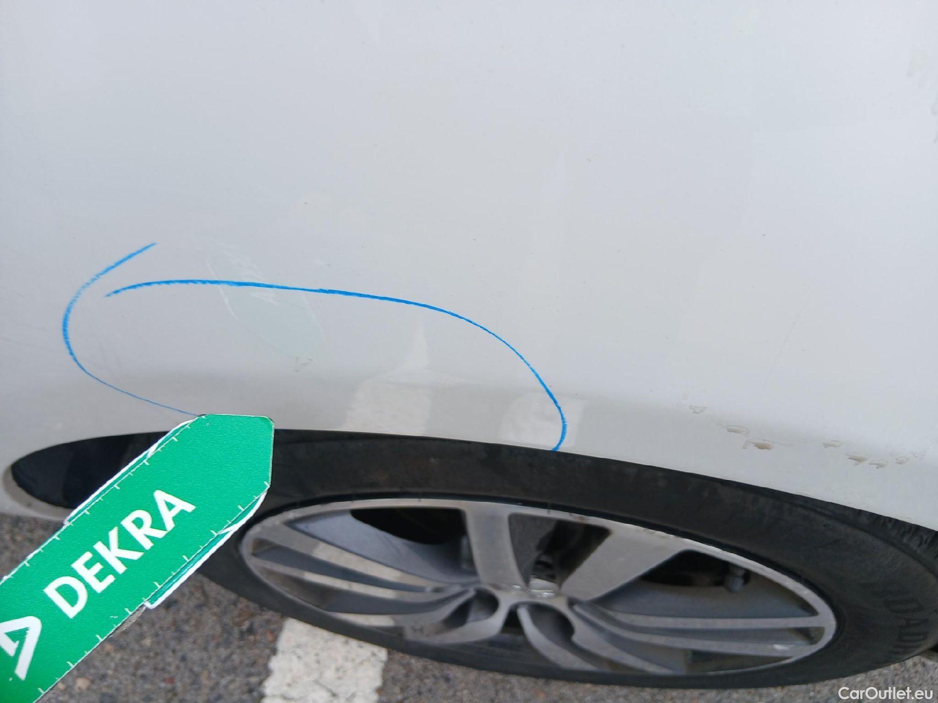  Peugeot  308 PEUGEOT  / 2017 / 5P / familiar SW Style BlueHDi 130 S&S #22