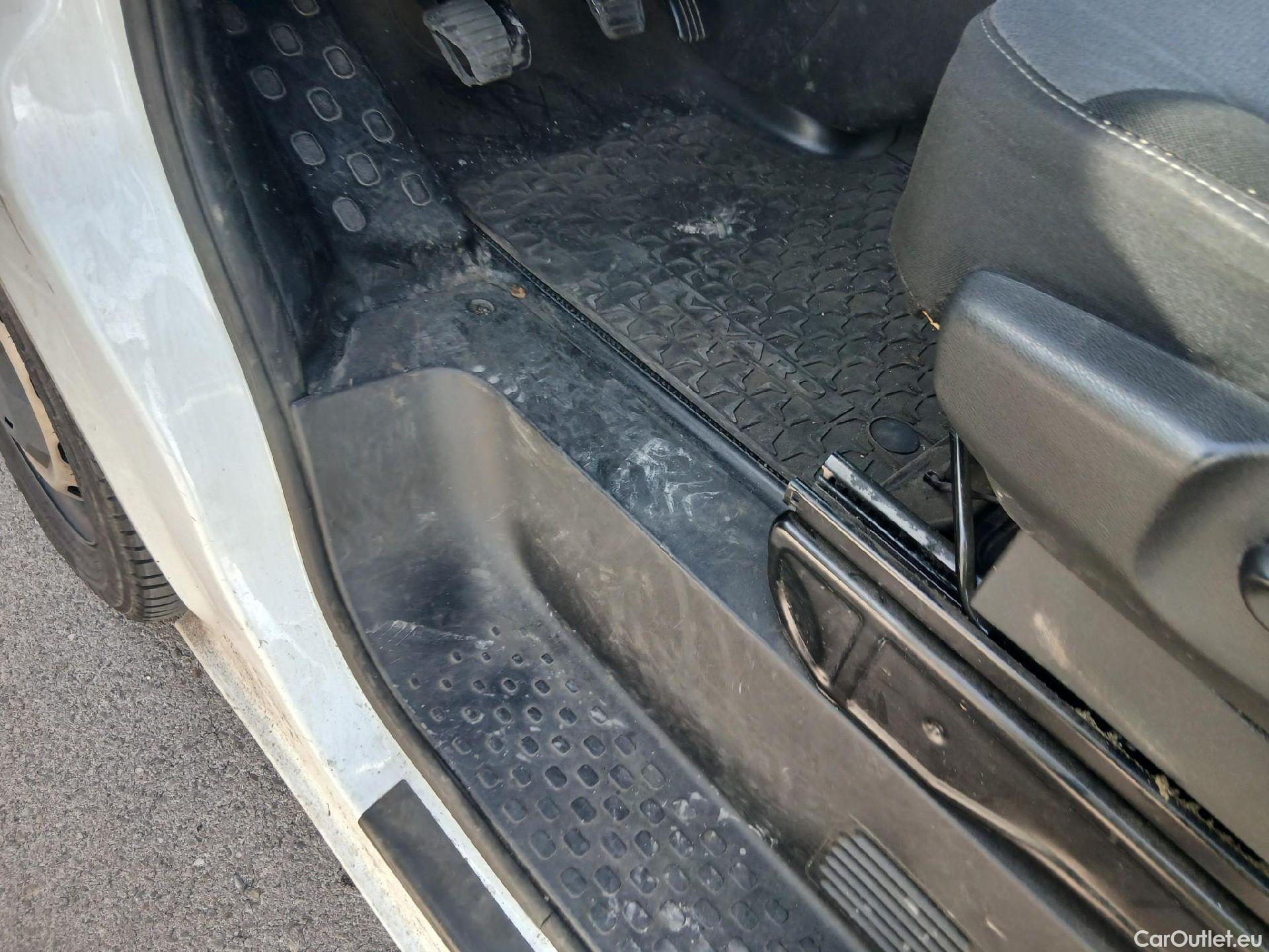  Opel  Vivaro  B Furgón/Combi Furgón L2H1 2.9T Expression 1.6 CDTI 115CV MT6 E5 #5